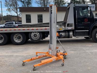 2022 Liftsmart MLC-18 18' Material Construction Lift Portable Jack 700Lb bidadoo