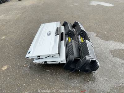 Ford F-Series Lot of (2) Pickup Truck Tail Gates Rear Bumper Replacement bidadoo