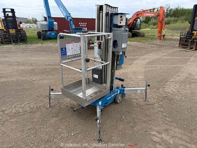 2018 Genie AWP-30S 29' Electric 12V DC Mast Lift Portable Manlift Aerial bidadoo