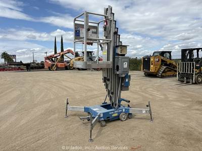 2018 Genie AWP-30S 30' Electric Vertical Mast Lift Man Aerial Portable bidadoo