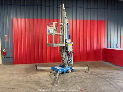 2018 Genie AWP-40S 40' Electric Mast Lift Portable Man Aerial Push bidadoo