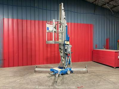 2018 Genie AWP-40S 40' Electric Mast Lift Portable Man Aerial Push bidadoo