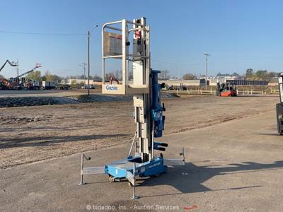 2003 Genie AWP20S 20' Electric Mast Lift Portable Man Aerial Push Around bidadoo