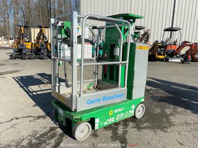 2018 Genie GR-12 12' Electric Vertical Mast Lift Personnel Man Aerial bidadoo