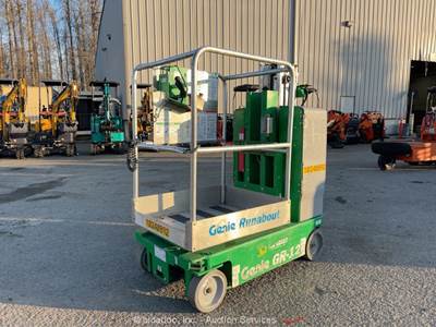 2019 Genie GR-12 12' Electric Vertical Mast Lift Personnel Man Aerial bidadoo