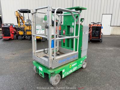 2018 Genie GR-12 12' Electric Vertical Mast Lift Personnel Man Aerial bidadoo