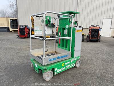 2019 Genie GR-12 12' Electric Vertical Mast Lift Personnel Man Aerial bidadoo