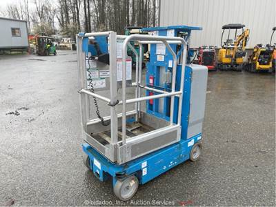 2017 Genie GR-15 15' Electric Vertical Mast Lift Personnel Man Platform bidadoo