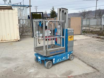 2017 Genie GR-20 20' Electric Vertical Mast Lift Personnel Man Aerial bidadoo