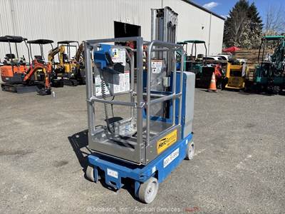 2017 Genie GR-20 20' Electric Vertical Mast Lift Personnel Man Aerial bidadoo
