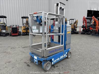 2018 Genie GR-20 20' Electric Mast Lift Portable Man Aerial Platform bidadoo