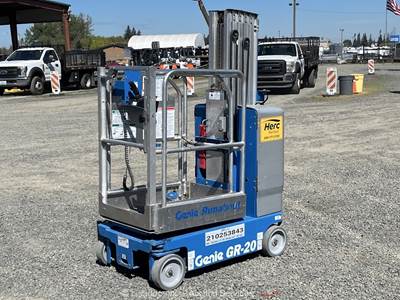 2018 Genie GR-20 20' Electric Vertical Mast Lift Personnel Man Aerial bidadoo