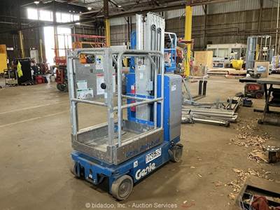 2019 Genie GR-20 20' Electric Mast Lift Portable Man Aerial Push -Parts/Repair