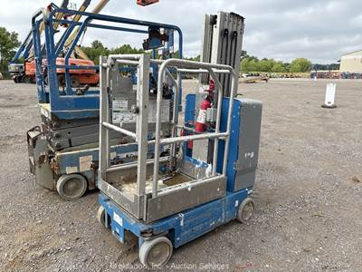 2017 Genie GR-20 20' Electric Vertical Mast Lift Personnel Man bidadoo -Repair