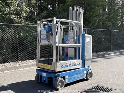 2018 Genie GR-20 20' Electric Mast Lift Portable Vertical Man Aerial 24V bidadoo