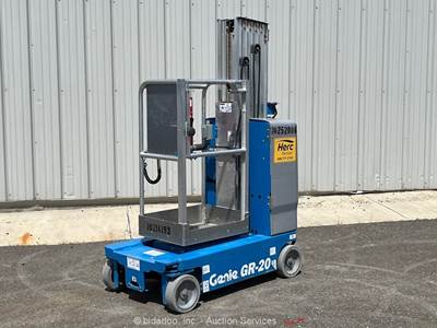 2018 Genie GR-20 20' Electric Vertical Mast Lift Personnel Man Aerial bidadoo