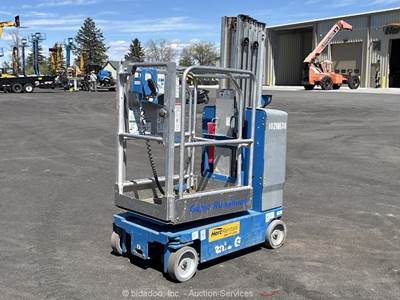 2016 Genie GR-20 20' Electric Vertical Mast Lift Personnel Man Aerial bidadoo