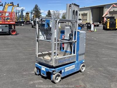 2016 Genie GR-20 20' Electric Vertical Mast Lift Personnel Man Aerial bidadoo