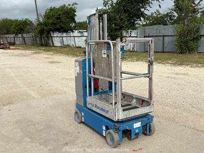 2017 Genie GR-20 20' Electric Vertical Mast Lift Personnel Man Aerial bidadoo