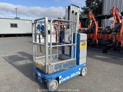 2018 Genie GR-20 19' Electric Mast Lift Portable Man Aerial Platform bidadoo