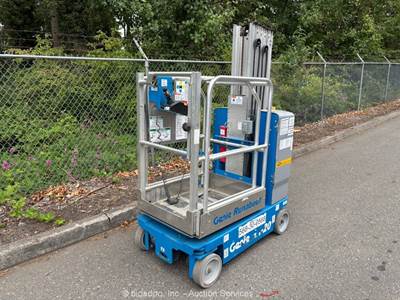 2017 Genie GR-20 20' Electric Vertical Mast Lift Personnel Man Aerial bidadoo