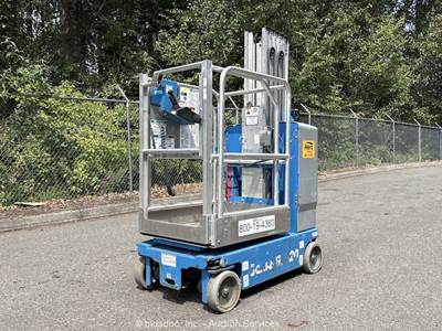 2018 Genie GR-20 20' Electric Vertical Mast Lift Personnel Man Aerial bidadoo