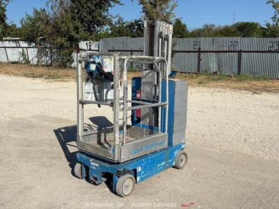 2016 Genie GR-20 20' Electric Vertical Mast Lift Personnel Man Aerial bidadoo