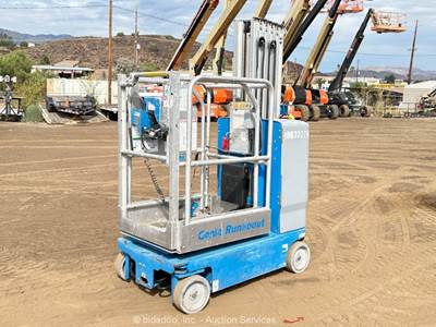 2017 Genie GR-20 20' Electric Vertical Mast Lift Personnel Man Aerial bidadoo