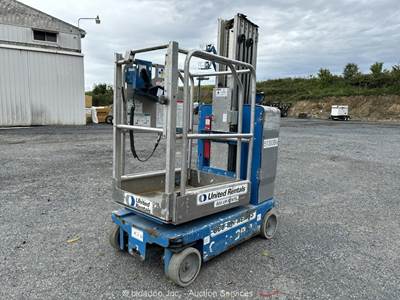 2017 Genie GR-20 20' Electric Vertical Mast Lift Personnel Man Aerial bidadoo