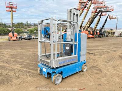 2017 Genie GR-20 20' Electric Vertical Mast Lift Personnel Man Aerial bidadoo