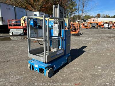 2018 Genie GR-20 20' Electric Vertical Mast Lift Personnel Man Aerial bidadoo