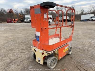 2016 JLG 1230ES 12' Electric Vertical Mast Lift Personnel Man Aerial bidadoo