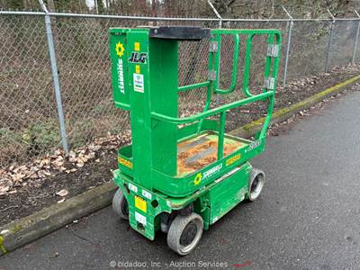 2017 JLG 1230ES 12' Electric Vertical Mast Lift Personnel Man Aerial bidadoo