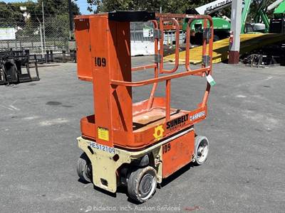 2017 JLG 1230ES 12’ Electric Vertical Mast Lift Personnel Man Aerial bidadoo