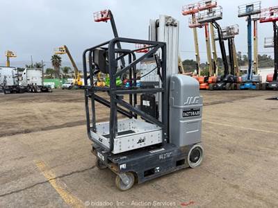 2016 JLG 20MVL 20' Electric Vertical Mast Lift Personnel Man Aerial bidadoo