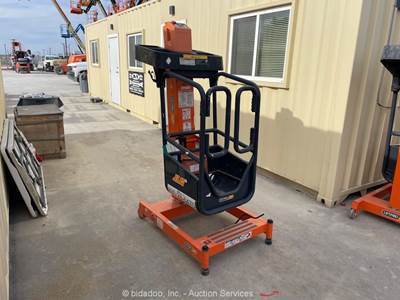 2020 JLG FT70 7' Electric Mast Lift Portable Man Aerial Push Around bidadoo