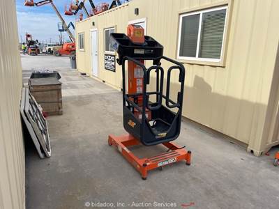 2021 JLG FT70 7' Electric Mast Lift Portable Man Aerial Push Around bidadoo