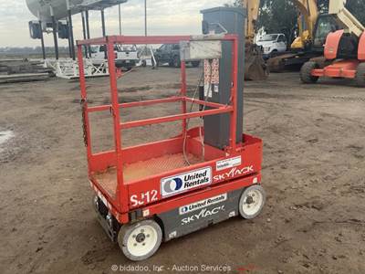 2017 Skyjack SJ 12 12' Electric Vertical Mast Lift Personnel Man Aerial bidadoo