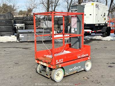 2017 Skyjack SJ12 12' Electric Vertical Mast Lift Personnel Man Aerial bidadoo