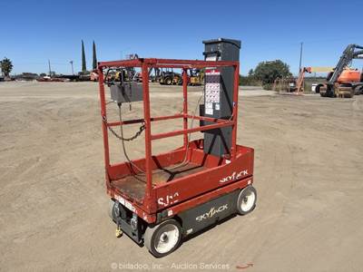 2018 Skyjack SJ12 12' Electric Vertical Mast Lift Personnel Man Aerial bidadoo