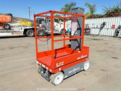 2018 Skyjack SJ12 12' Electric Vertical Mast Lift Personnel Man Aerial bidadoo