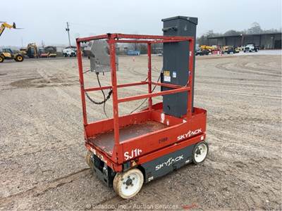 2017 Skyjack SJ16 16' Electric Vertical Mast Lift Personnel Man Aerial bidadoo