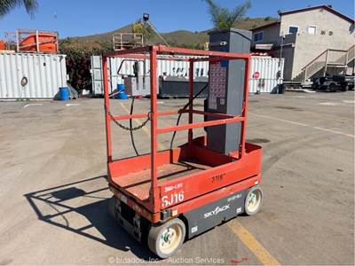 2016 Skyjack SJ16 16' Electric Vertical Mast Lift Personnel Man Aerial bidadoo
