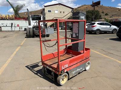 2016 Skyjack SJ16 16' Electric Vertical Mast Lift Personnel Man Aerial bidadoo