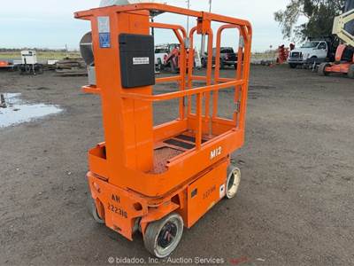 2019 Snorkel TM12E 12' Electric Vertical Mast Lift Personnel Aerial Man bidadoo