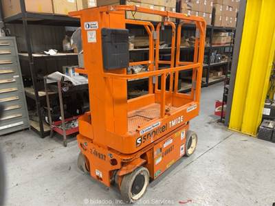 2019 Snorkel TM12E 12' Electric Vertical Mast Lift Personnel Aerial Man bidadoo