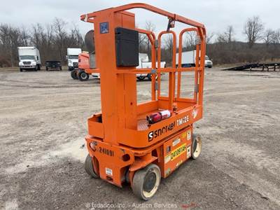 2019 Snorkel TM12E 12' Electric Vertical Mast Lift Personnel Aerial Man bidadoo