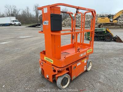 2019 Snorkel TM12E 12' Electric Vertical Mast Lift Personnel Man Aerial bidadoo