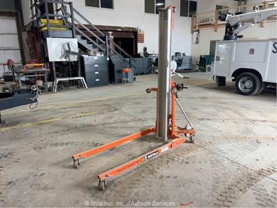 2022 LiftSmart MLC-24 24' Portable Heavy Duty Vertical Material Lift bidadoo