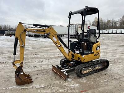 2017 Caterpillar 301.7D CR Mini Excavator Aux Hydraulics Blade Bucket bidadoo